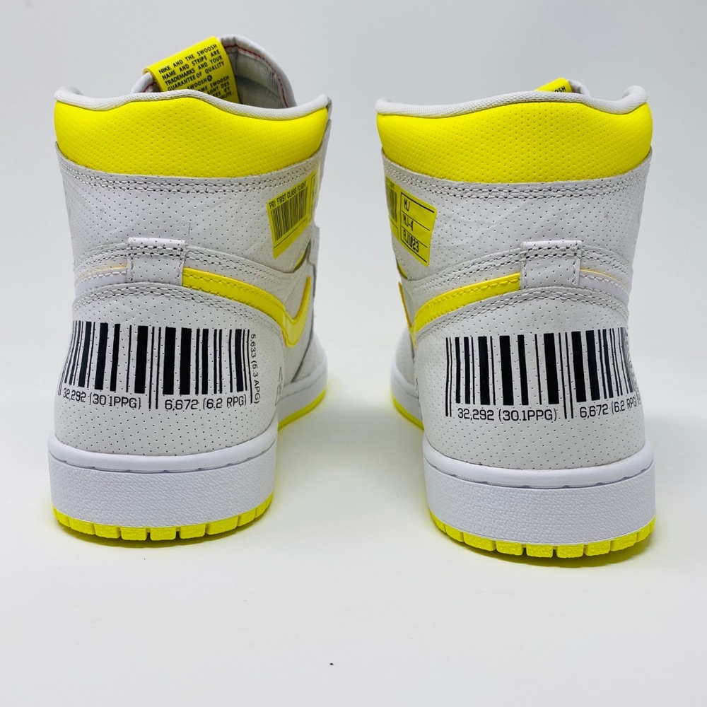Jordan 1 Retro High OG “First Class Flight” - Picture 3 of 8